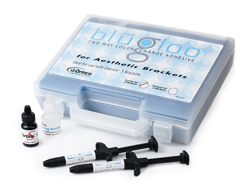 Адгезивы светового отверждения в ортодонтии: что это и зачем они нужны?